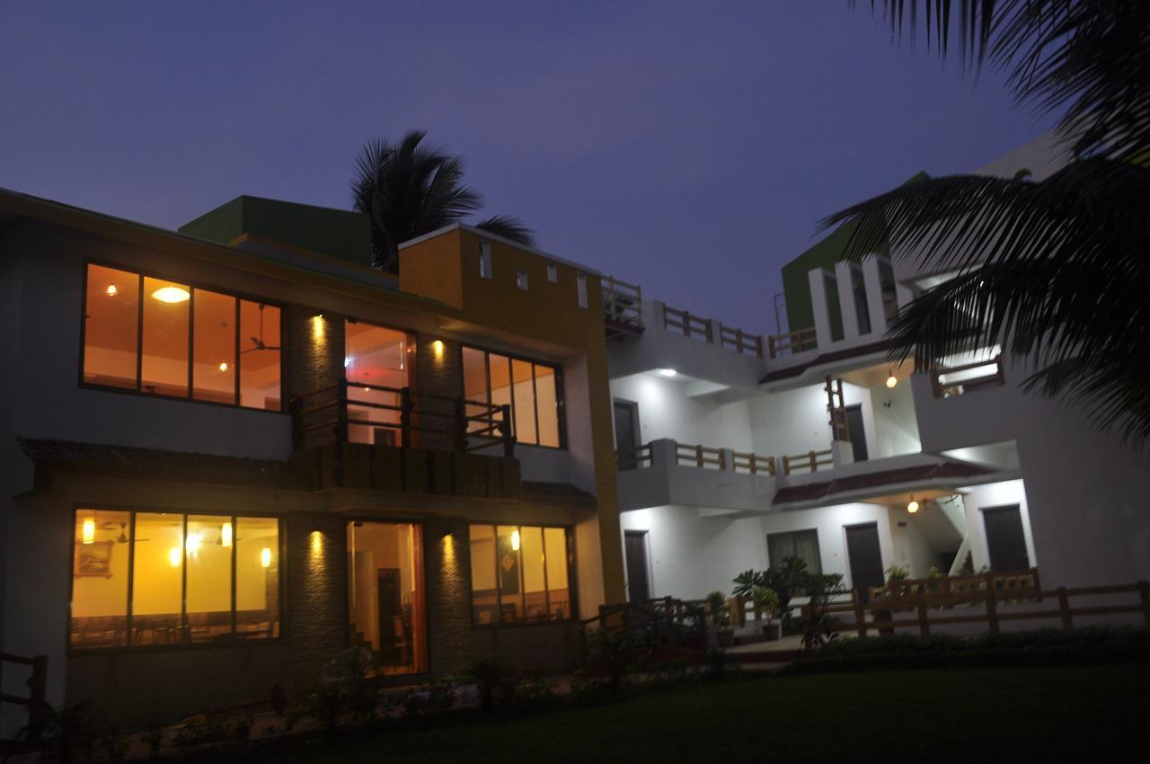 Resort Ruturaj Inn Alibaug Ngoại thất bức ảnh